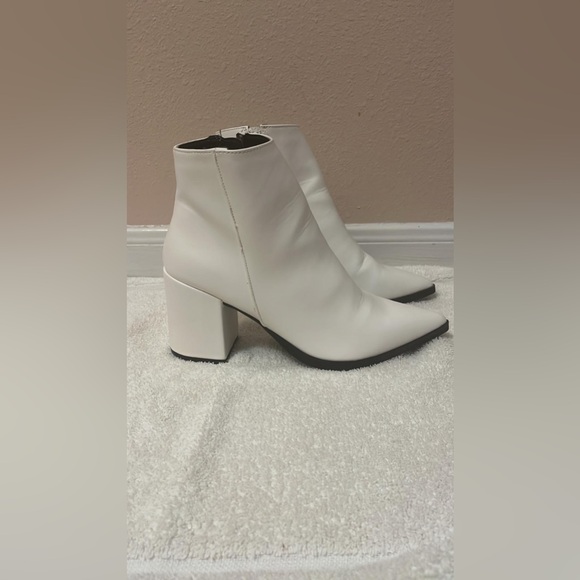 Qupid White Heel Ankle Boots zise 8 - Picture 3 of 6
